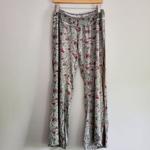 Jessica Simpson Maternity Lightweight Rayon Summer Pants, Medium